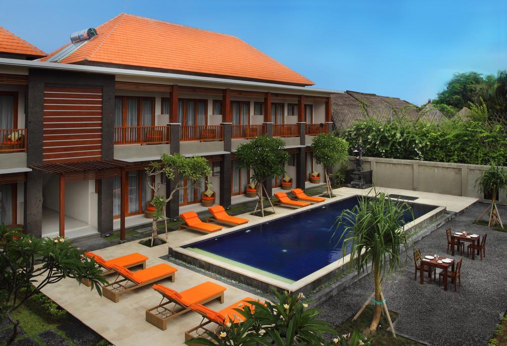 Kubu Cempaka Seminyak Hotel Exterior photo